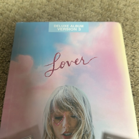 Taylor Swift Bundle Lover & 1989 CDs - Picture 2 of 4
